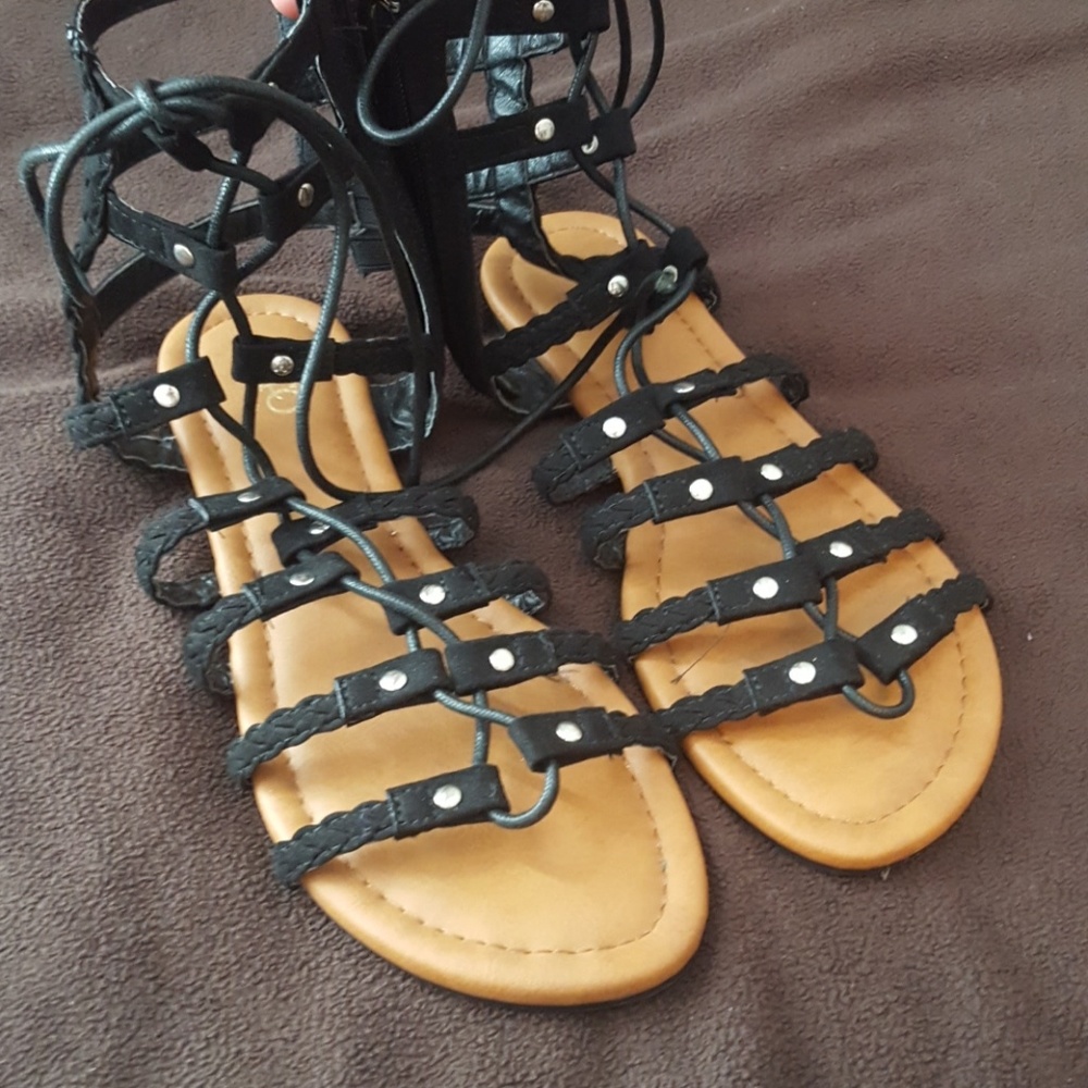 Black strap sandals